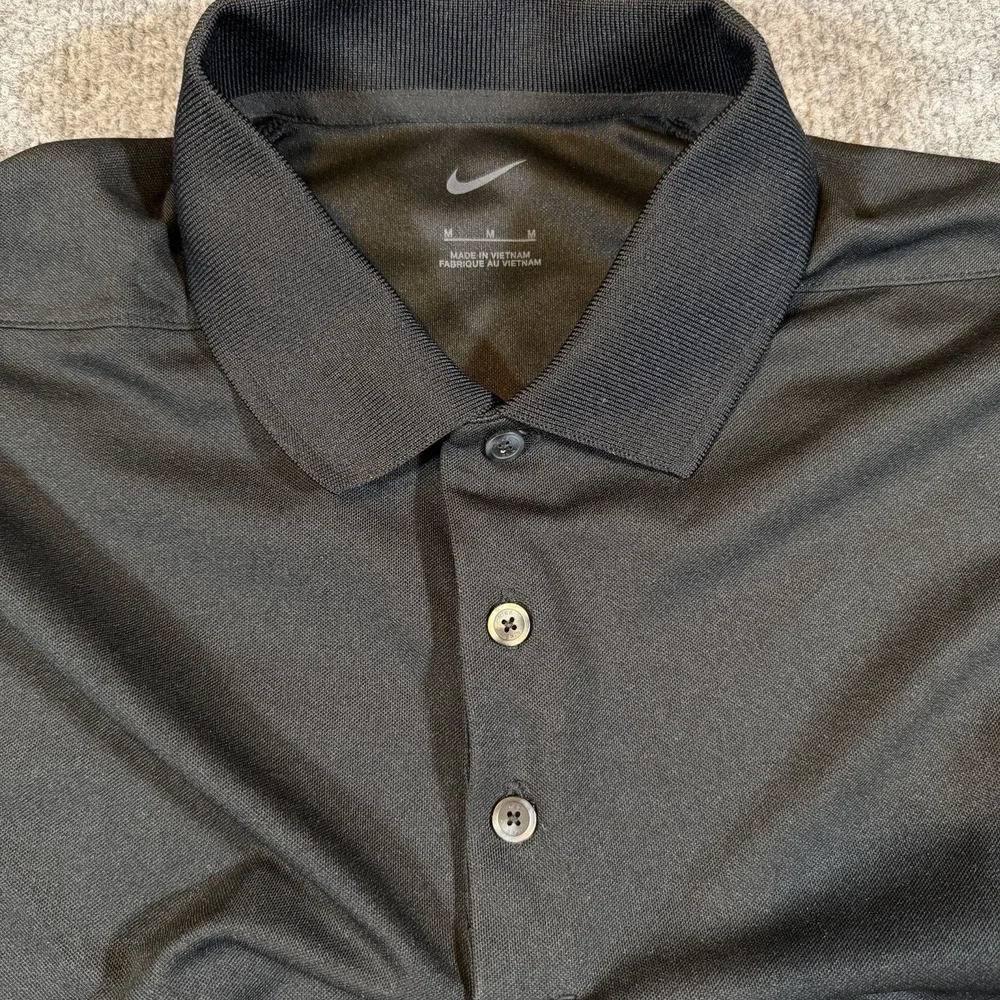 Nike Mens M Performance Short Sleeve Polo Black Embroidered Ally‎ Bank Sleeve